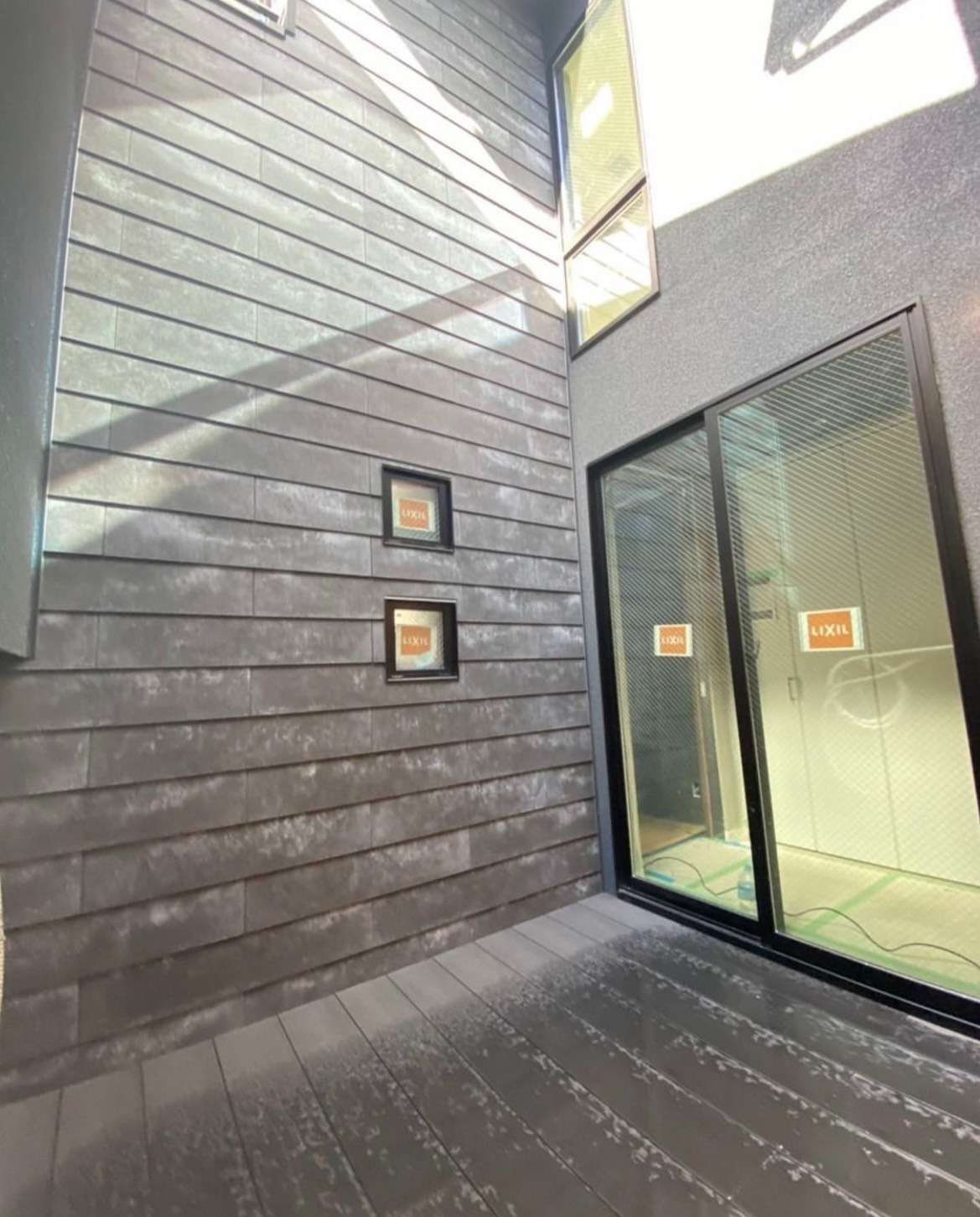外壁材・内壁材としても使える「SOLID」が人気急上昇！
